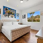 Doheny Drive Suite City View Experience